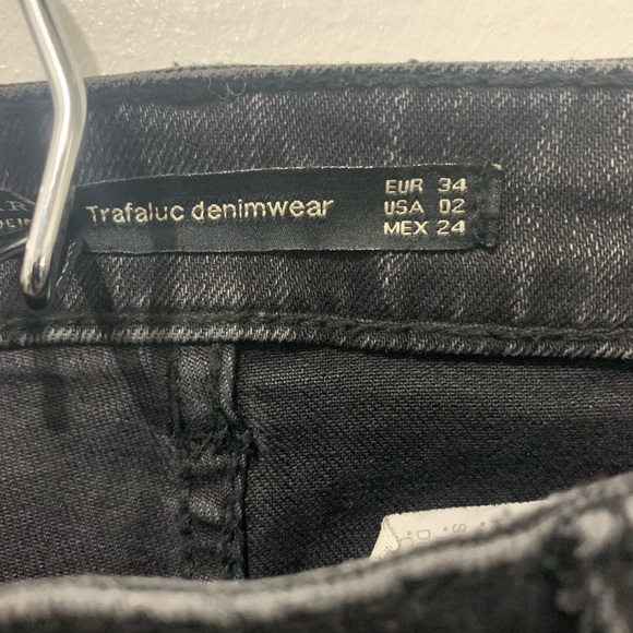 Zara dark wash jeans - Picture 5 of 8